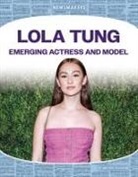 Maddie Spalding - Lola Tung: Emerging Actress and Model