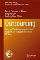 Fausto Pedro García Márquez, Benjamin Lev, Huchang Liao - Outsourcing
