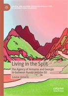 Louise Amoris - Living in the Split