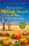 Alexander McCall Smith, McCall Smith Alexander - In the Time of Five Pumpkins