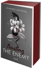 Leandra Seyfried - Trusting The Enemy (Sons of Chicago 2)