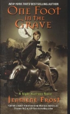 Jeaniene Frost - One Foot in the Grave