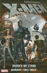 Ed Brubaker, Michael Choi, Ben Oliver - Uncanny X-Men: Divided We Stand