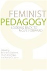 Robbin Crabtree, Robbin D. Crabtree, Robbin D. (Dean Crabtree, Robbin D. (EDT)/ Sapp Crabtree, Robbin D. Sapp Crabtree, Rd Crabtree... - Feminist Pedagogy