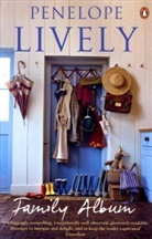 Penelope Lively - Familiy Album