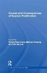 Robert (University of California Rauchhaus, Robert Kroenig Rauchhaus, RAUCHHAUS ROBERT KROENIG MATTHEW, Erik Gartzke, Gartzke Erik, Matthew Kroenig... - Causes and Consequences of Nuclear Proliferation
