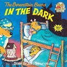 Jan Berenstain, Stan Berenstain - The Berenstain Bears in the Dark