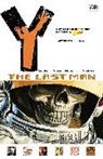 Pia Guerra, Jose Marzan, Brian Vaughan, Brian K. Vaughan, Pia Guerra, Jose Marza... - One Small Step