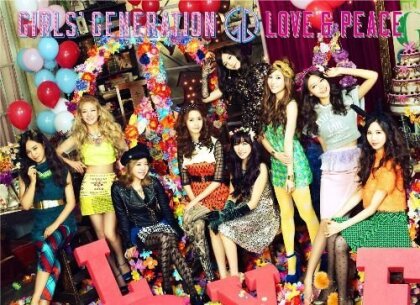 Girls Generation (K-Pop) - Love & Peace (CD + DVD)