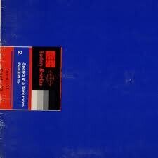 Minny Pops - Sparks In A Dark Room (2 CDs)