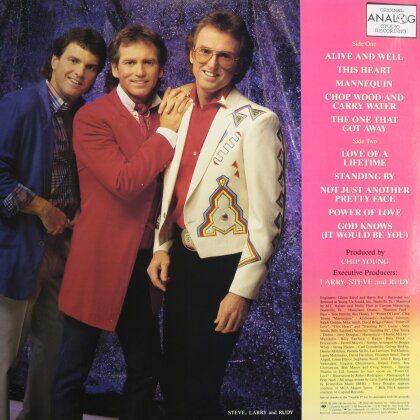 Larry Gatlin & Gatlin Brothers - Alive And Well Livin In The Land Of Dreams (LP)