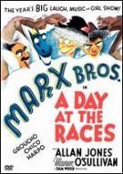 Marx Brothers - A day at the races (1937)