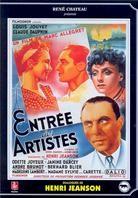Entrée des artistes (1938) (s/w)