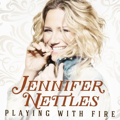 Jennifer Nettles (Sugarland) - Playing With Fire