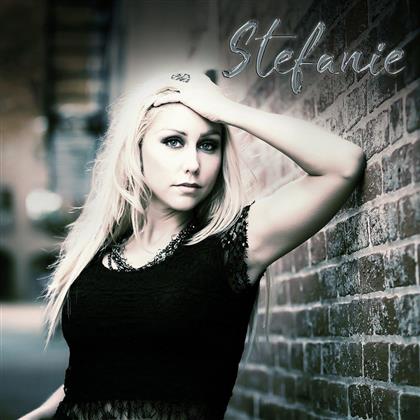 Stefanie - ---