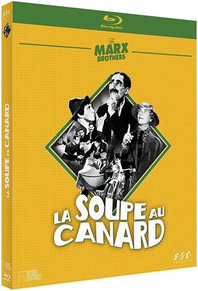 La soupe au canard (1933) (s/w)