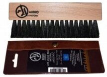 Audio Anatomy - Oak Wood Brush Natural With Antistatic Goat And Nylon Fiber - Deluxe (Dry & Wet Cleaning)