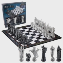 Harry Potter - Wizard Chess Set (Retail Packaging)
