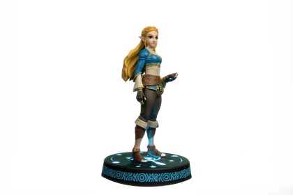 First 4 Figures - Legend Of Zelda: Breath Of The Wild - Zelda Statue