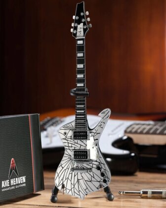 Axe Hvn 2Mk015007 Paul Stanley Kiss Crckd Mirror I