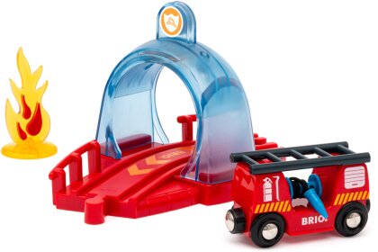 BRIO World 33976 Smart Tech Sound Feuerwehreinsatz - Zubehör für die BRIO Holzeisenbahn - Interaktives Spielzeug empfohlen ab 3 Jahren
