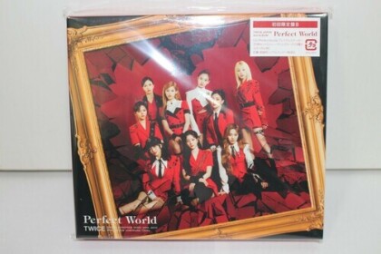 Twice (K-Pop) - Perfect World (Type B, Japan Edition)