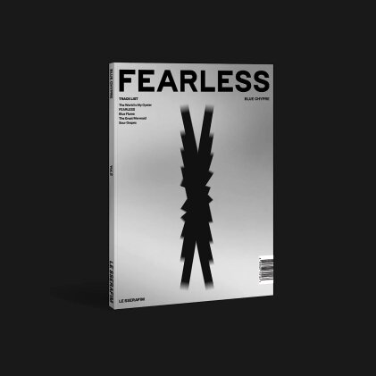 Le Sserafim (K-Pop) - 1St Mini Album 'Fearless' (Blue Chypre Version)