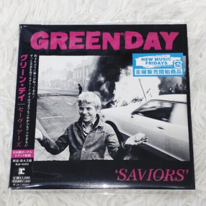 Green Day - Saviors (+ Bonustrack, Japan Edition)