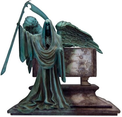 Harry Potter - Riddle Family Grave Sculpture