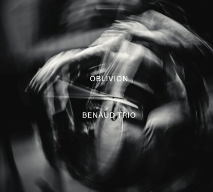 Benaud Trio, Joaquin Rodrigo (1901-1999), Astor Piazzolla (1921-1992), Chick Corea & Marc Isaacs - Oblivion