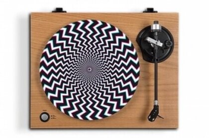 Optical Illusion 3D Bolts Turntable Slip Mat